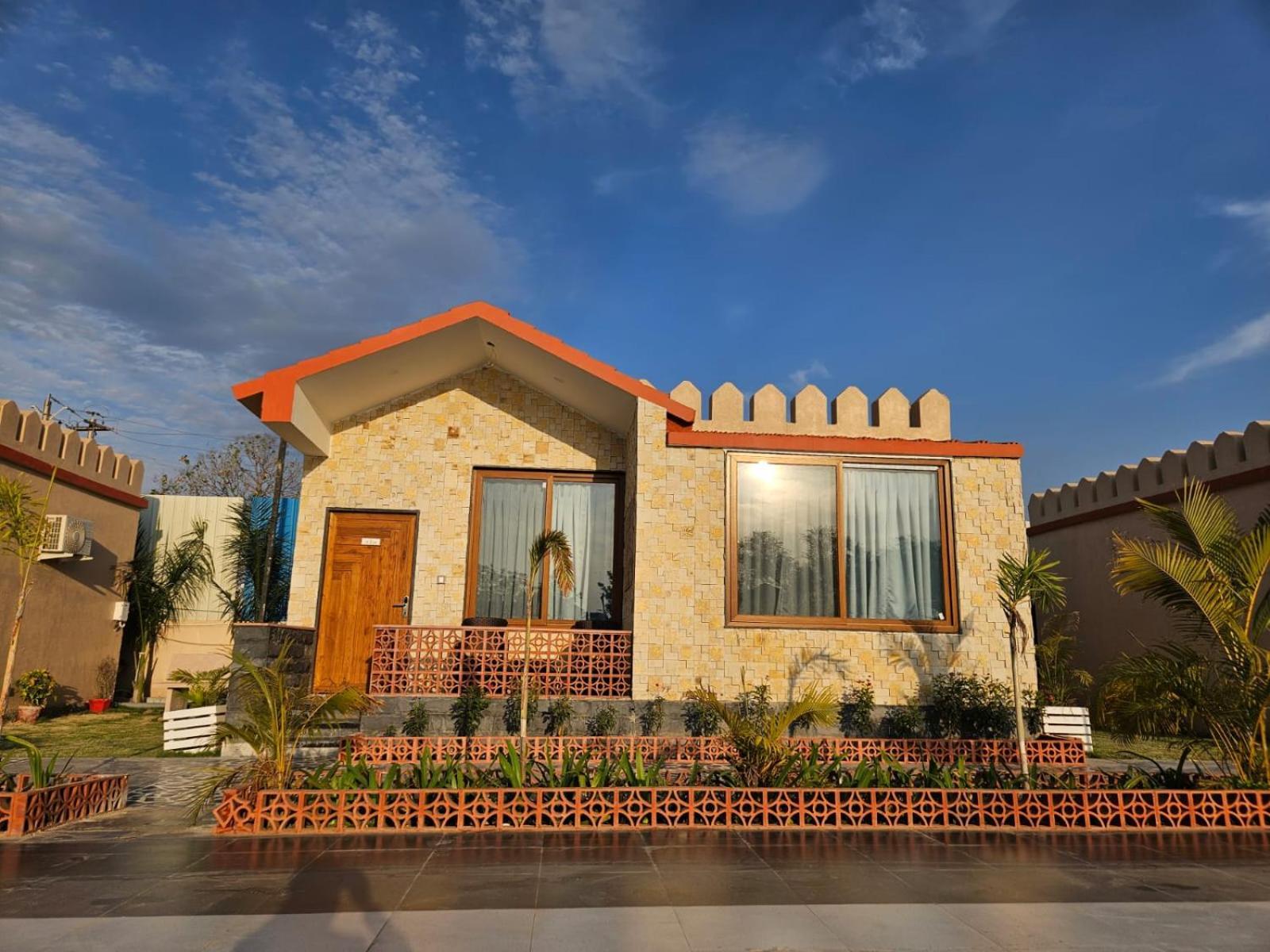 The Mewar Palace And Resort Shivpuri  Exterior photo